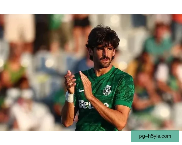 特林康：下半场表现提升学会承受压力